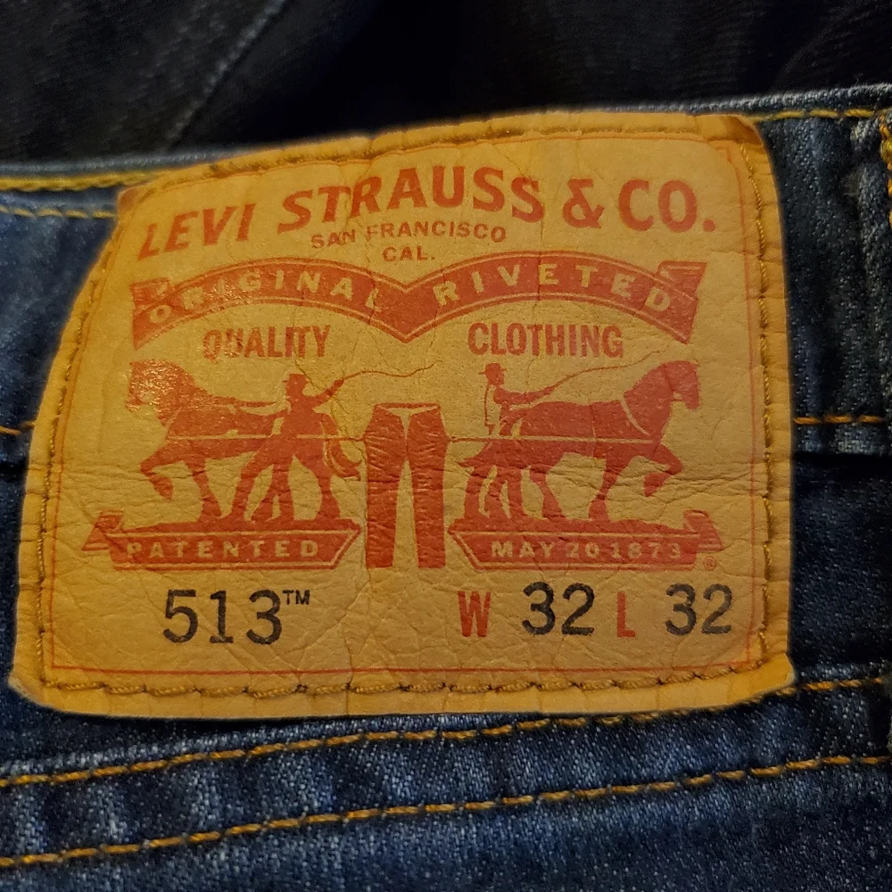 Levi Strauss & Co 513 Jeans - Picture 2 of 3